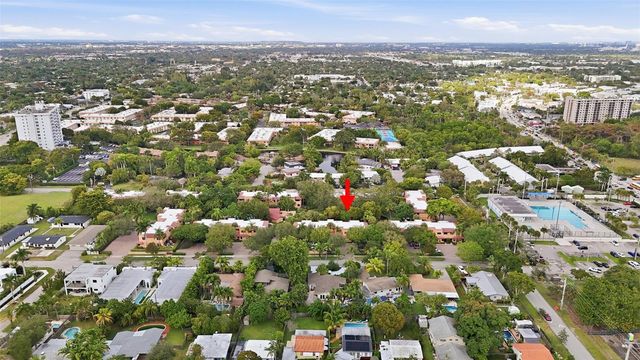 261 NE 16th Place 305, Fort Lauderdale, FL 33305