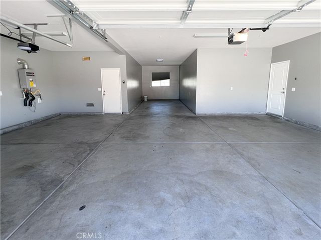12352 Osprey Lane, Victorville, CA 92392
