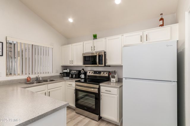 2201 N COMANCHE Drive 1080, Chandler, AZ 85224