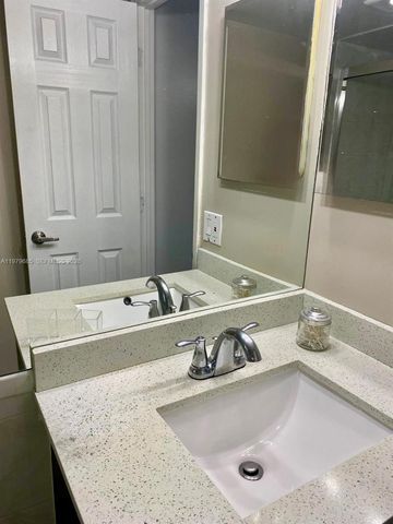 10370 SW 220th St 102, Cutler Bay, FL 33190