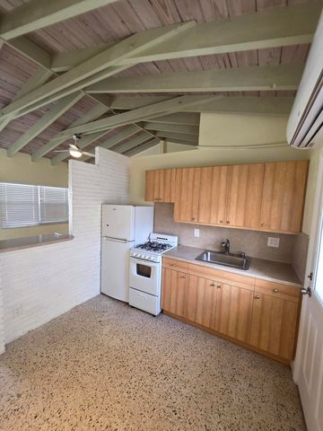 601 SE 20th Avenue 4, Deerfield Beach, FL 33441