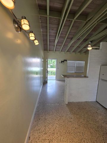 601 SE 20th Avenue 4, Deerfield Beach, FL 33441