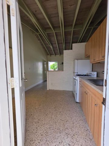 601 SE 20th Avenue 4, Deerfield Beach, FL 33441