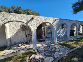 112 Stratford Street, Victoria, TX 77905