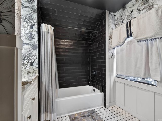 1139 Clara Avenue, Fort Wayne, IN 46805