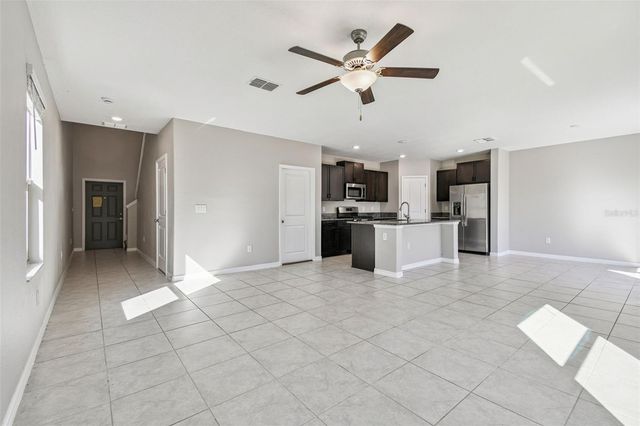 5157 WHITE CHICORY DRIVE, Apollo Beach, FL 33572