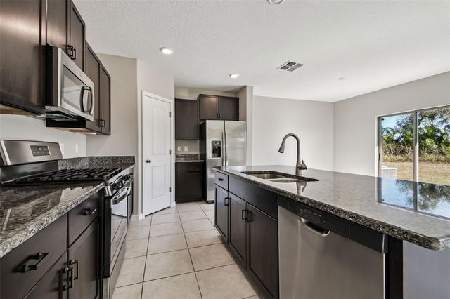 5157 WHITE CHICORY DRIVE, Apollo Beach, FL 33572