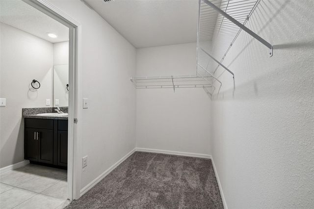 5157 WHITE CHICORY DRIVE, Apollo Beach, FL 33572