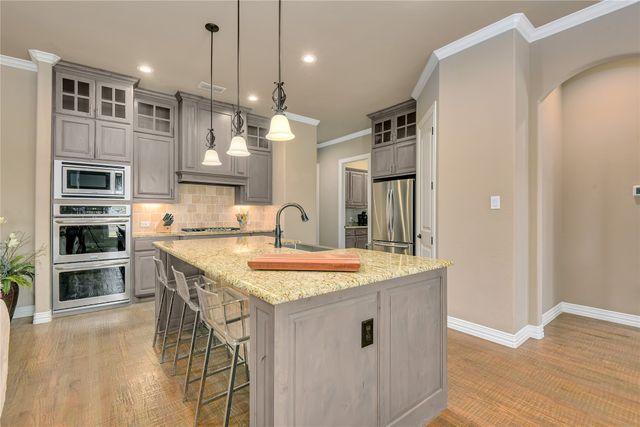 150 Hackney Street, Waxahachie, TX 75165