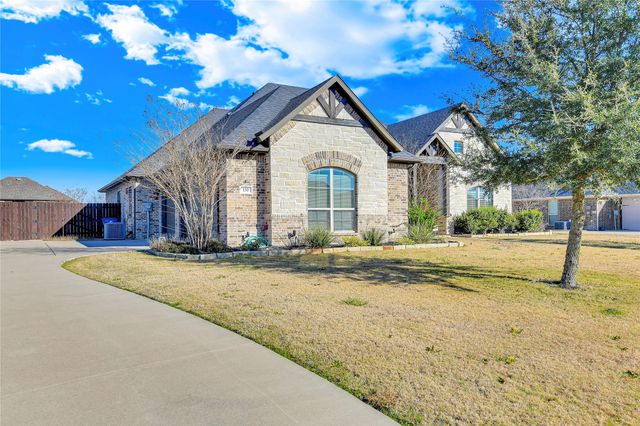 150 Hackney Street, Waxahachie, TX 75165