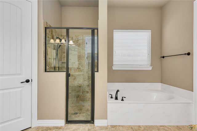 150 Hackney Street, Waxahachie, TX 75165