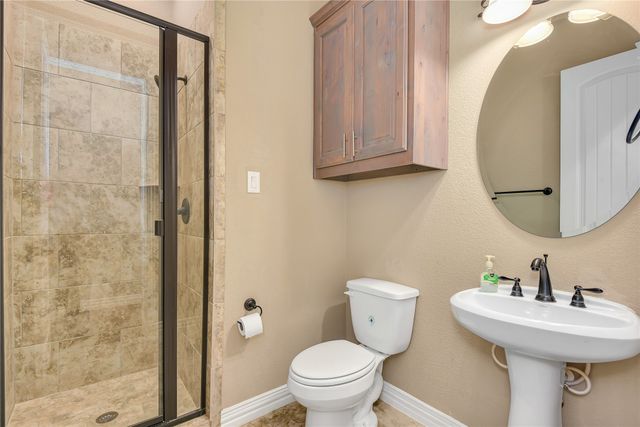 150 Hackney Street, Waxahachie, TX 75165