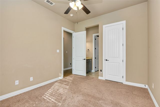 150 Hackney Street, Waxahachie, TX 75165