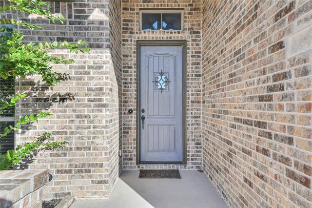 150 Hackney Street, Waxahachie, TX 75165