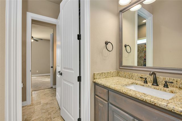 150 Hackney Street, Waxahachie, TX 75165