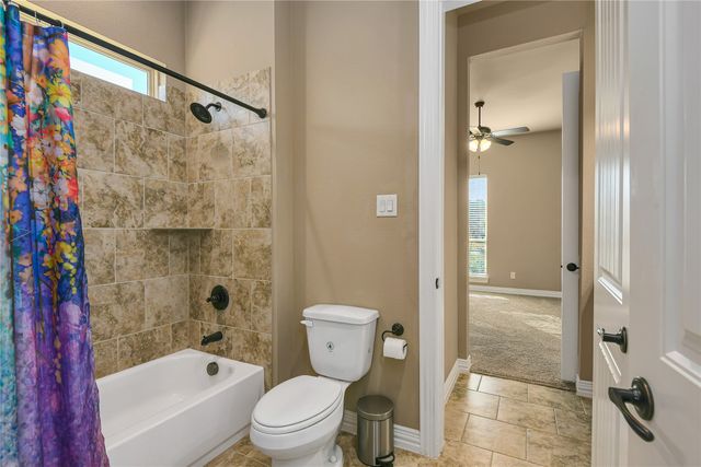 150 Hackney Street, Waxahachie, TX 75165