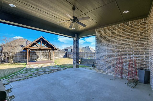150 Hackney Street, Waxahachie, TX 75165