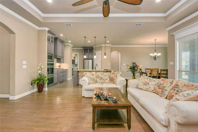 150 Hackney Street, Waxahachie, TX 75165