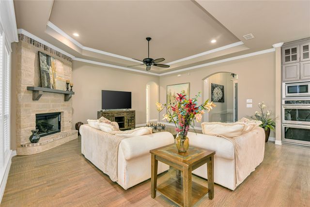 150 Hackney Street, Waxahachie, TX 75165