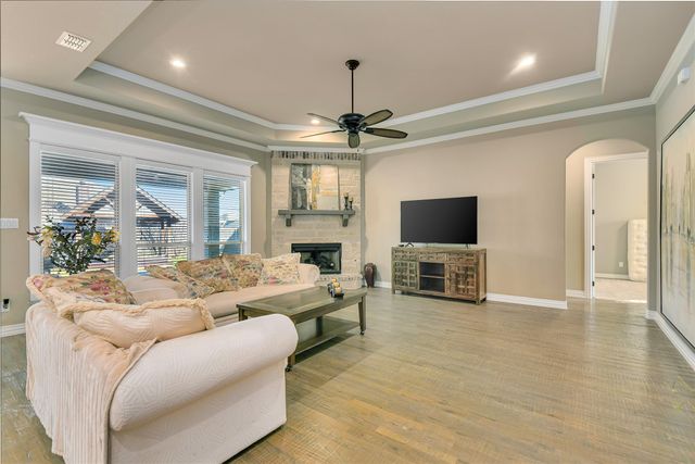 150 Hackney Street, Waxahachie, TX 75165