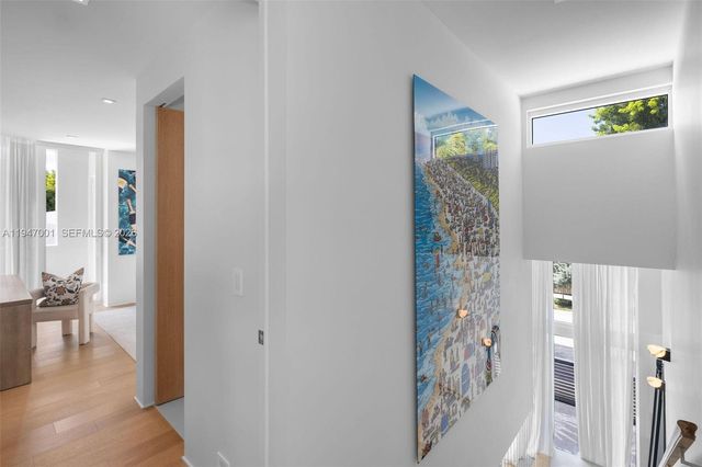 4433 N Bay Rd, Miami Beach, FL 33140