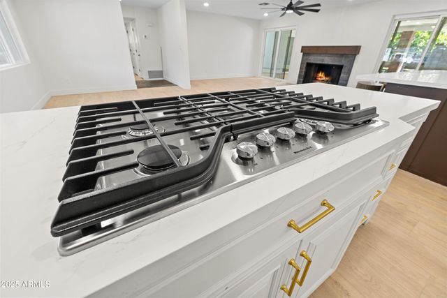 7801 N 16TH Lane, Phoenix, AZ 85021