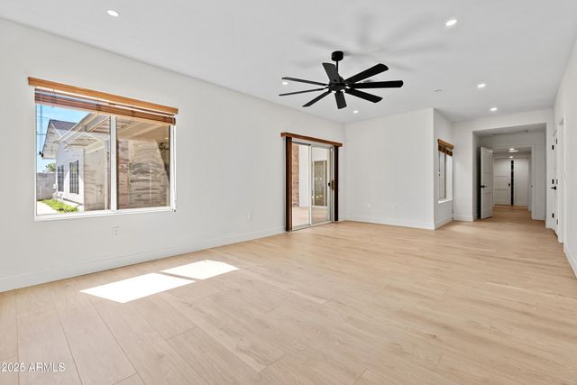 7801 N 16TH Lane, Phoenix, AZ 85021