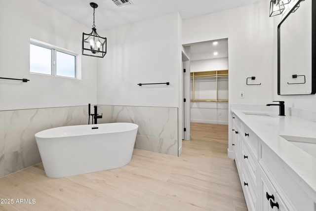 7801 N 16TH Lane, Phoenix, AZ 85021