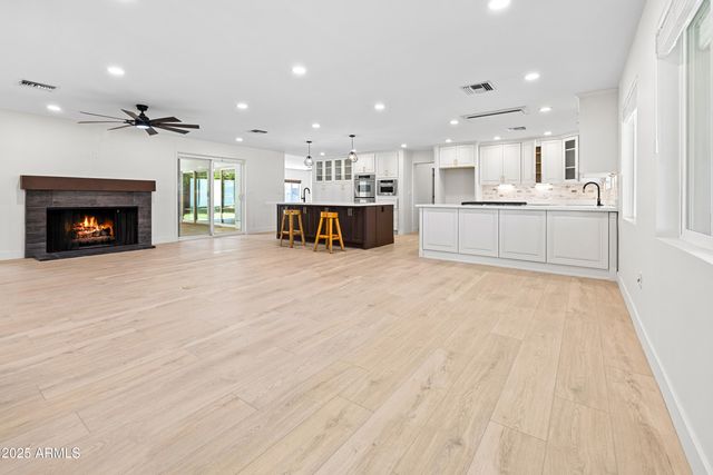 7801 N 16TH Lane, Phoenix, AZ 85021