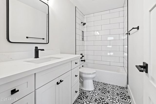 7801 N 16TH Lane, Phoenix, AZ 85021