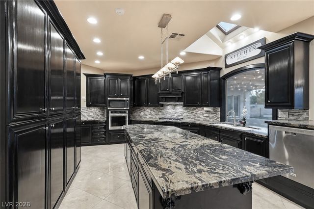 7751 Radcliff Street, Las Vegas, NV 89123