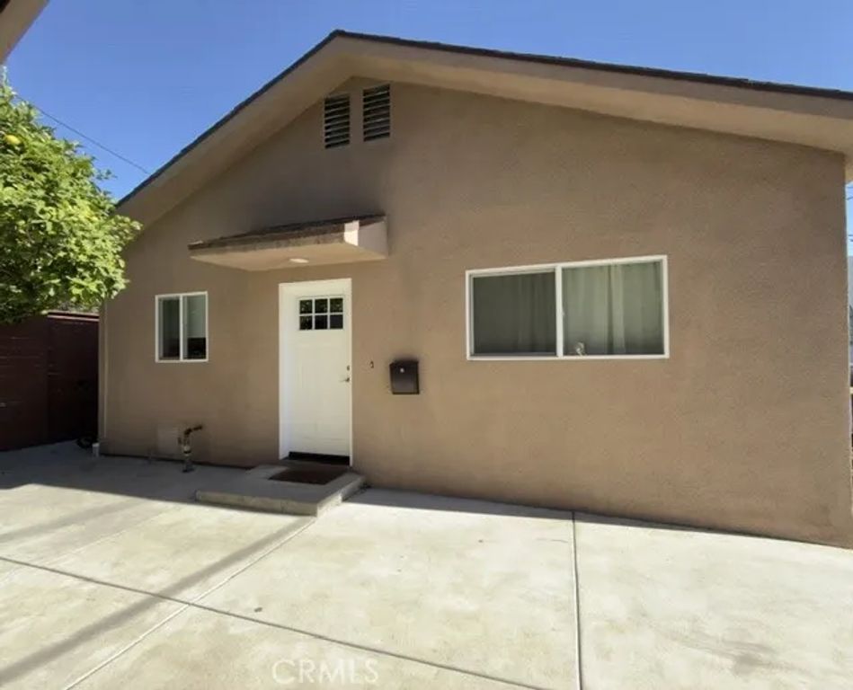 1718 Rodney Drive, Hollywood, CA 90027