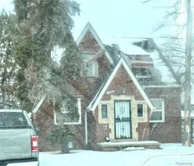 13109 Kilbourne Street, Detroit, MI 48213