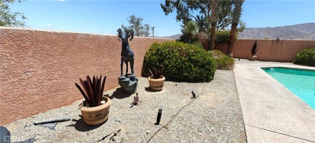 6144 Carodean, 29 Palms, CA 92277
