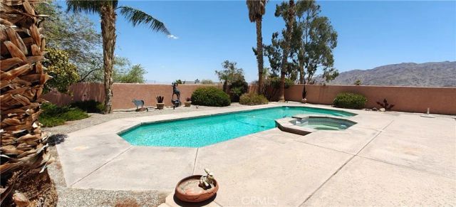 6144 Carodean, 29 Palms, CA 92277