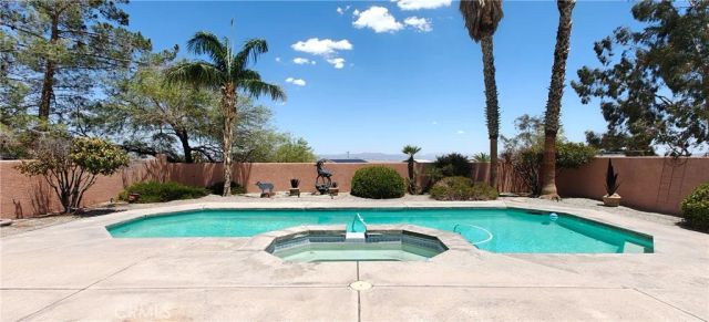 6144 Carodean, 29 Palms, CA 92277