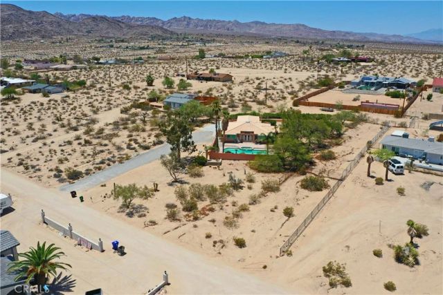 6144 Carodean, 29 Palms, CA 92277