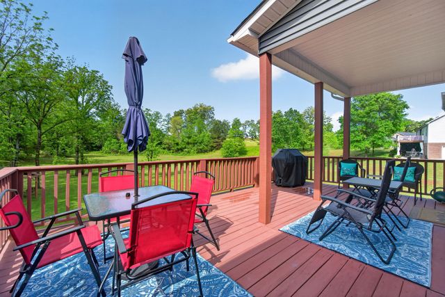 633 Victoria Ln, Sparta, TN 38583
