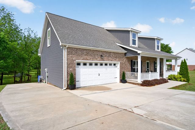 633 Victoria Ln, Sparta, TN 38583