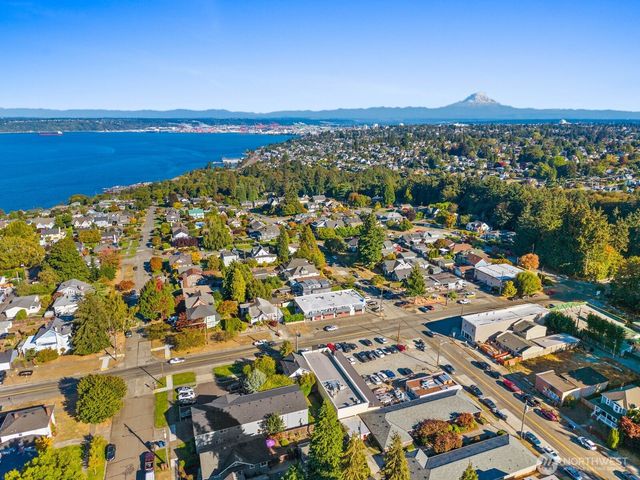 3815 N 34th Street, Tacoma, WA 98407