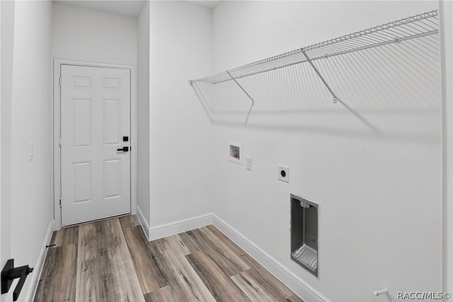 7945 N Janeaux Drive, Dunnellon, FL 34434