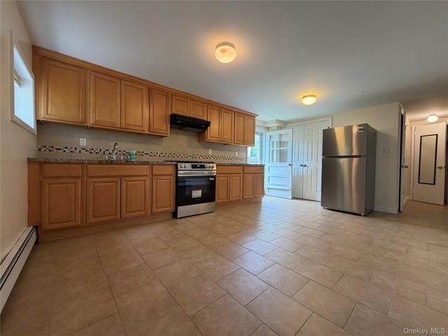 624 W Beech Street, Long Beach, NY 11561