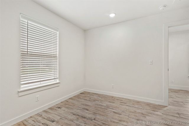 821 E 11th Street, Claremore, OK 74017