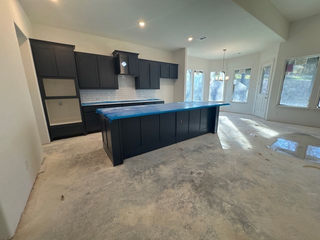 405 Hayden Faith Court, Springtown, TX 76082