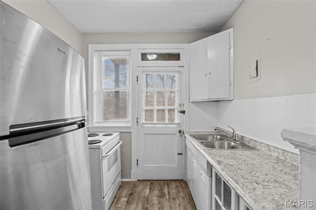 3862 S Spring Avenue, St Louis, MO 63116