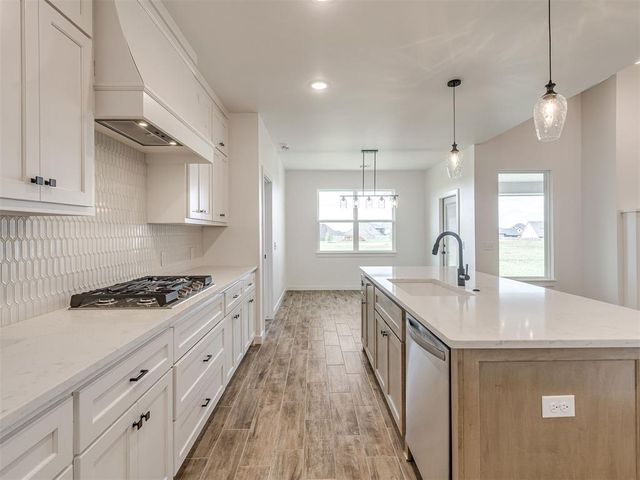 9309 NW 145th Place, Yukon, OK 73099