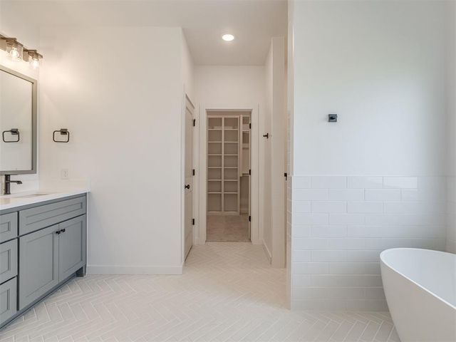 9309 NW 145th Place, Yukon, OK 73099