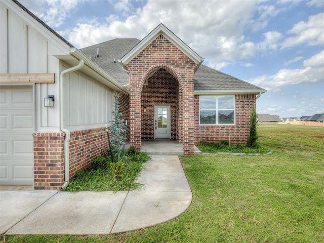 9309 NW 145th Place, Yukon, OK 73099
