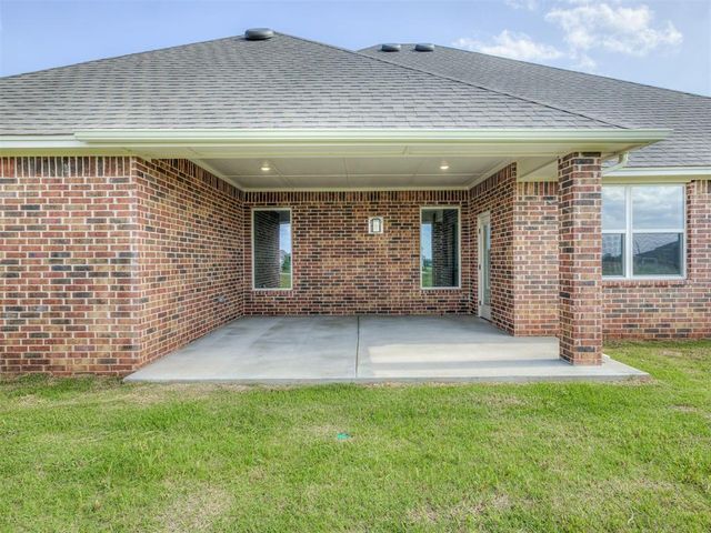 9309 NW 145th Place, Yukon, OK 73099