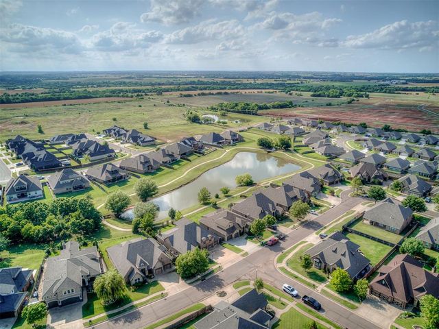 9309 NW 145th Place, Yukon, OK 73099